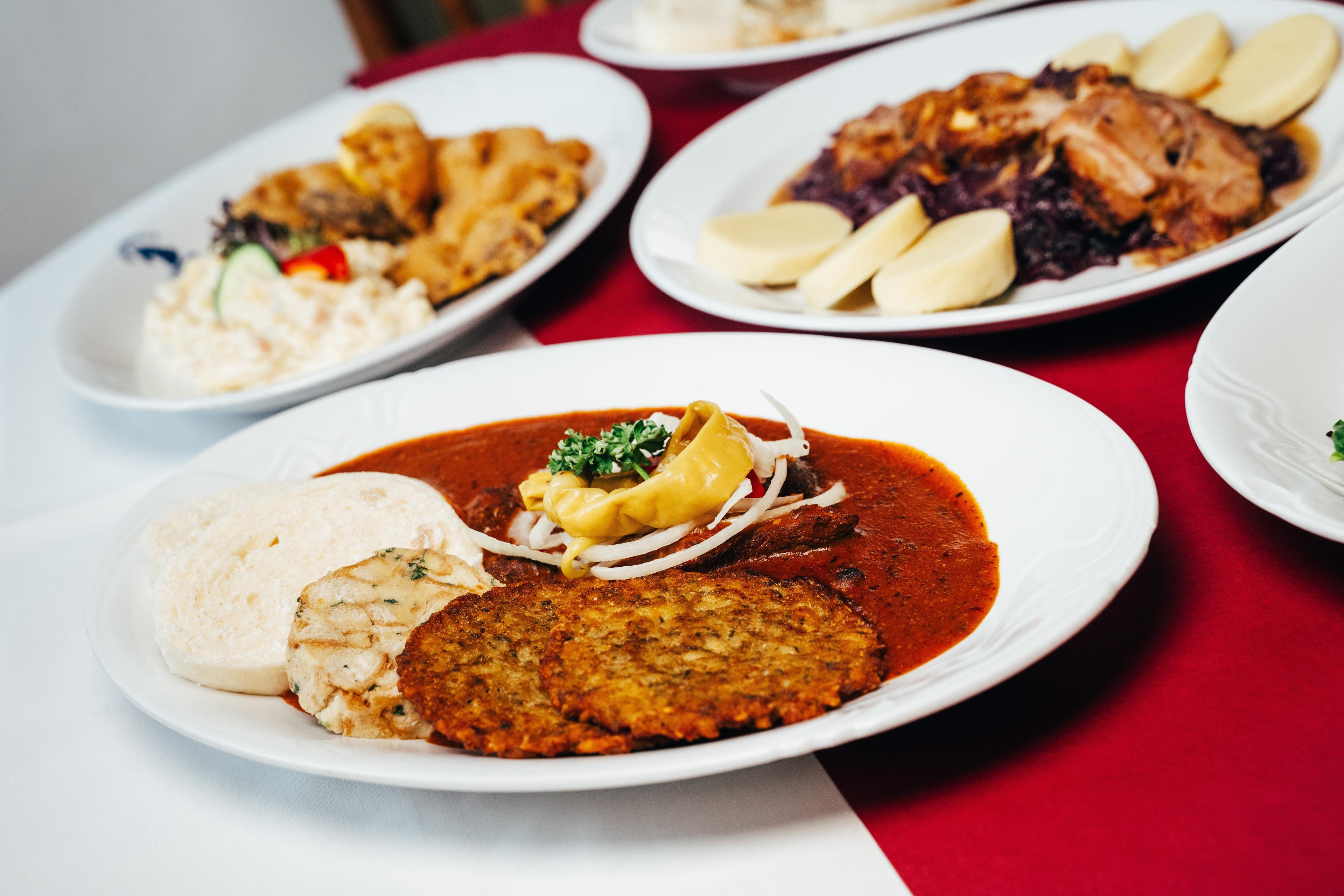 DO HORNIHO KARUSELU 2.jpg